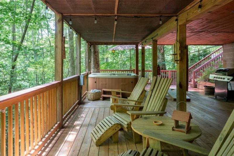 Mountain Spirit Cabin - Fireplace And Hot Tub Vila Blue Ridge Quarto foto