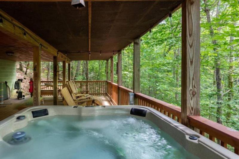 Mountain Spirit Cabin - Fireplace And Hot Tub Vila Blue Ridge Exterior foto