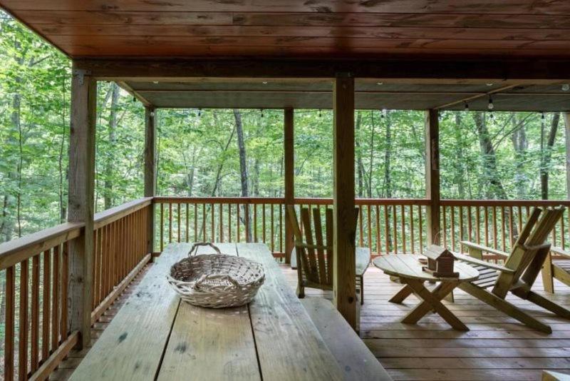Mountain Spirit Cabin - Fireplace And Hot Tub Vila Blue Ridge Exterior foto